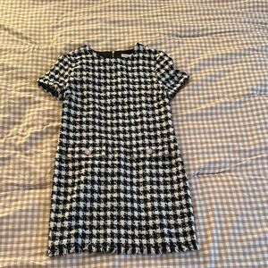 Black & White Houndstooth Short Sleeve Dress